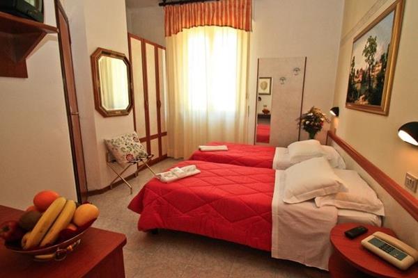 Hotel Parco Fellini Rimini Esterno foto