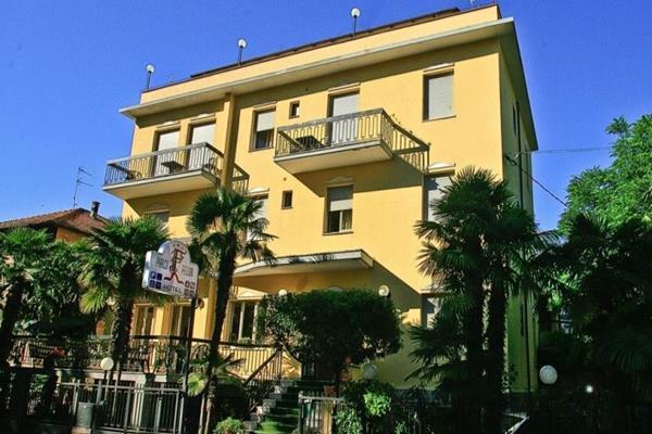 Hotel Parco Fellini Rimini Esterno foto