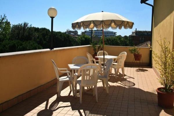 Hotel Parco Fellini Rimini Esterno foto